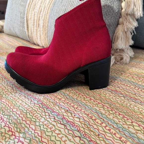 NWOT Charleston Shoe Company Cypress Boot Cherry -Herringbone color Size 10 - Picture 7 of 8